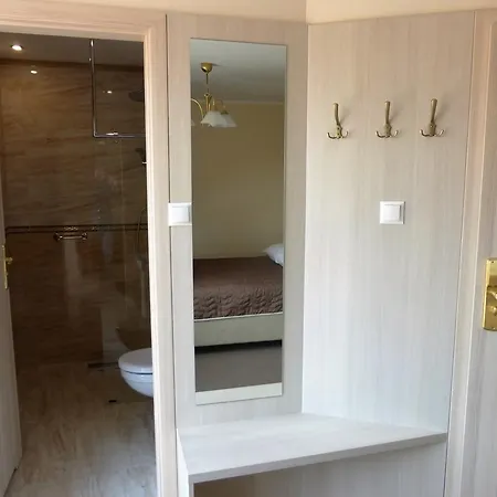 לינה וארוחת בוקר Villa Gdansk 3*