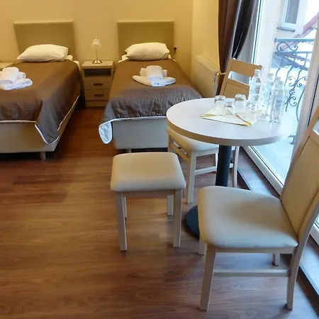 לינה וארוחת בוקר Villa Gdansk 3*