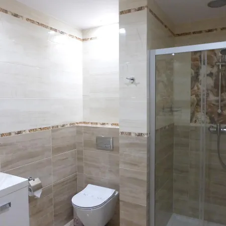 Villa Gdansk לינה וארוחת בוקר 3*